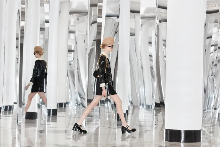 CELINE 2024冬季女裝。品牌提供