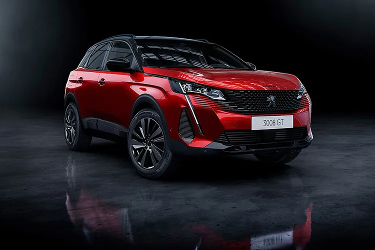 Peugeot 3008車系提供指定車型0頭款 0利率財務專案，或9年/9萬公里免費保養專案二擇一優惠。原廠照片
