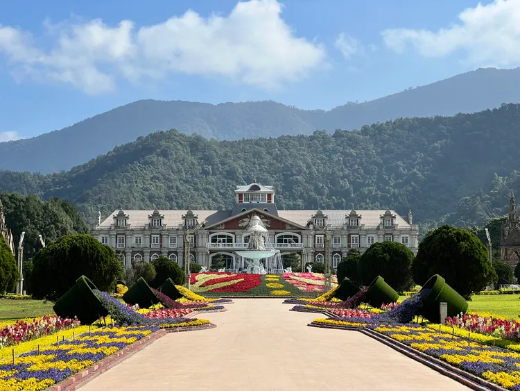 九族文化村歐式花園有數萬株的薰衣草和五顏六色的花卉。九族提供