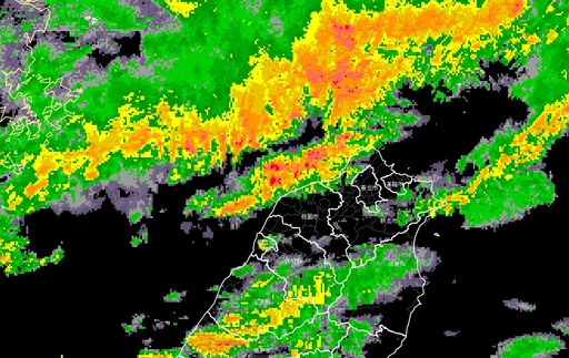大雷雨狂轟!桃機飛日本航班受影響 航廈漏水