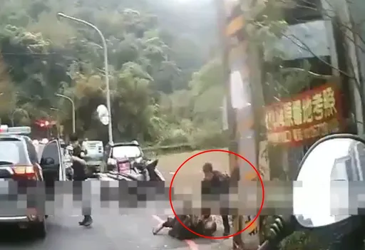 莽男拿菜刀脅持前女友 驚險!三峽女勇警「空手奪白刃」壓制他