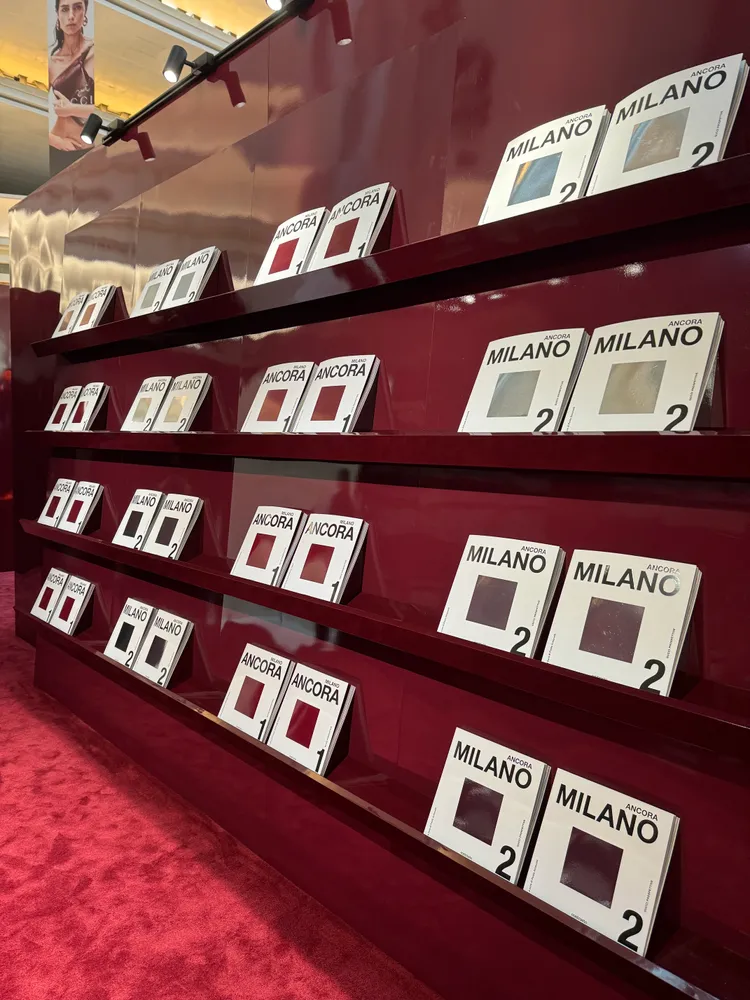 特別的雜誌牆。張家玲攝