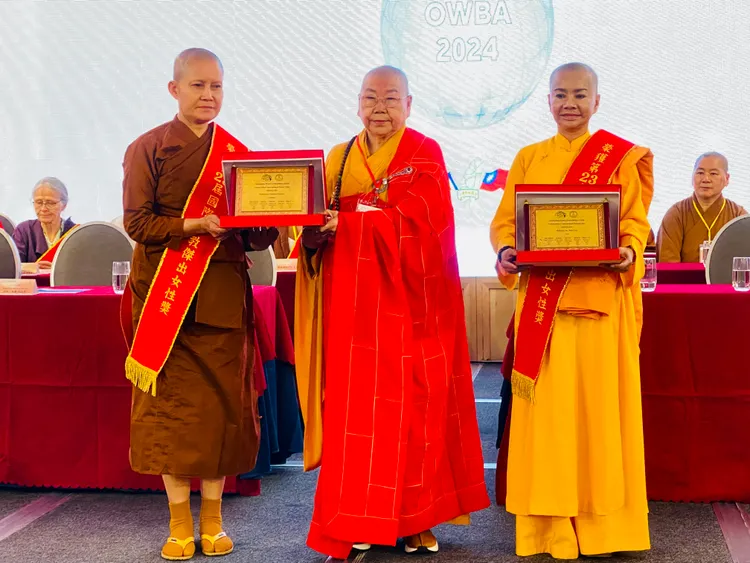 會中肯定得獎者無悔地為佛教、為眾生、為社會而全心全力奉獻。主辦方提供