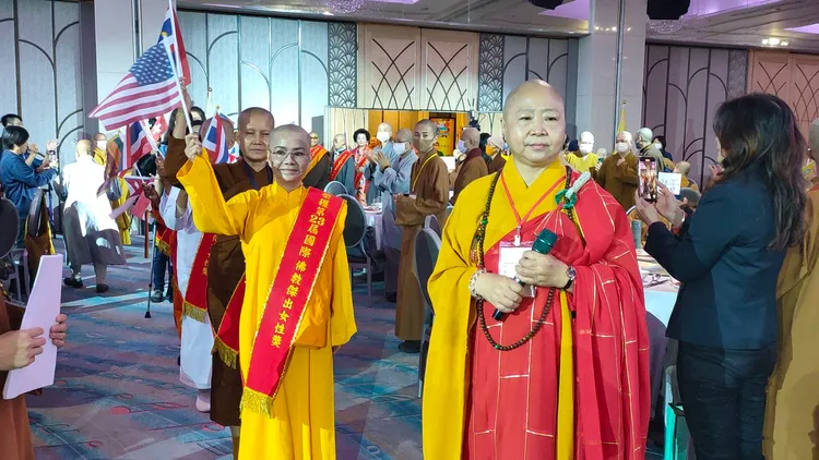 「第23屆國際佛教傑出女性獎頒獎典禮」在高雄巨蛋登場。主辦方提供