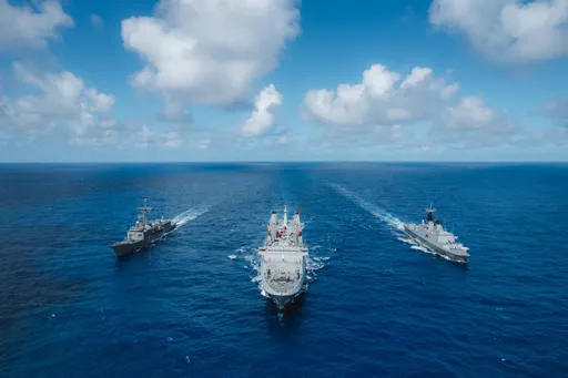 海軍敦睦艦隊開抵台南安平港 今明開放登艦參觀