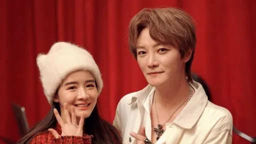 網紅花花持毒被逮 阿沁「回家才知道」溫情喊話護妻