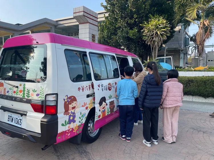 幸福守護計畫14號車加入博幼雲林中心提供弱勢孩童課後照護服務。業者提供