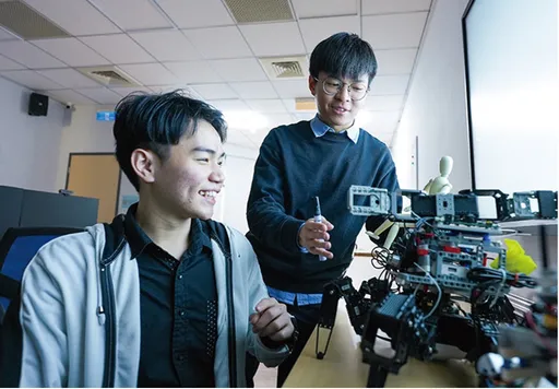 世新大學AI跨域人才實力堅強　管院6系學生擁智能管理與傳播力