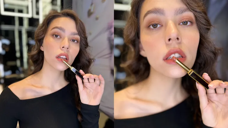 Model示範TOM FORD超模緞光極細唇膏#151Iconic Nude赤裸焦點。張家玲攝