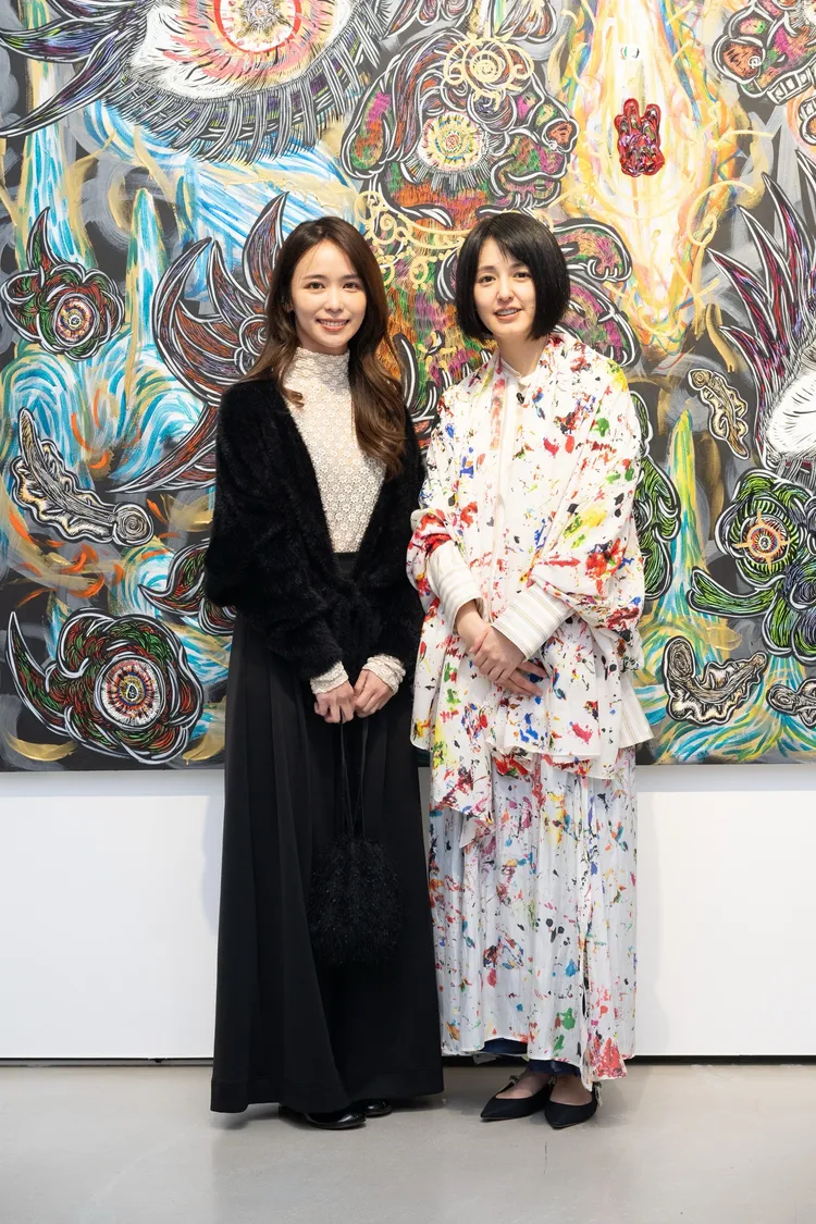 陳明珠與右小松美羽合影。株式会社風土提供