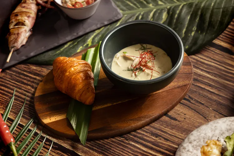 法式可頌．綠咖哩。業者提供