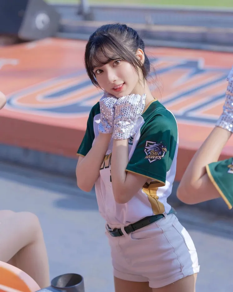 「一粒」精緻面容備受矚目。翻攝自「一粒」IG