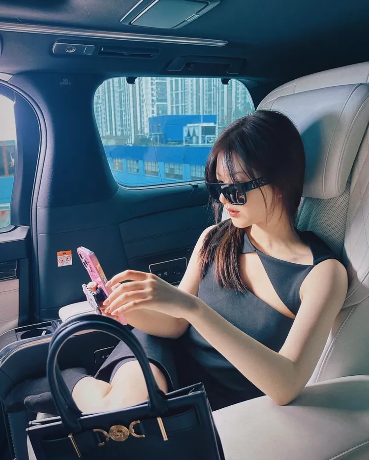 趙露思重新曬出系列美照。翻攝趙露思IG