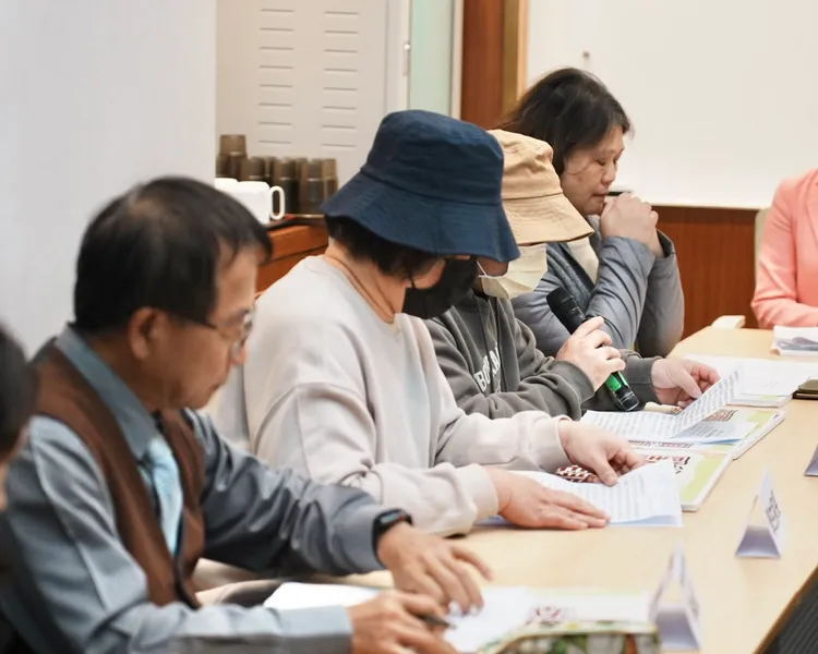 受害童家屬揭露林師暴行。陳培瑜辦公室提供