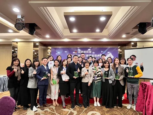 海內外華文媒體交流!徐佳青讚台灣民主自由 讓媒體人能追真相