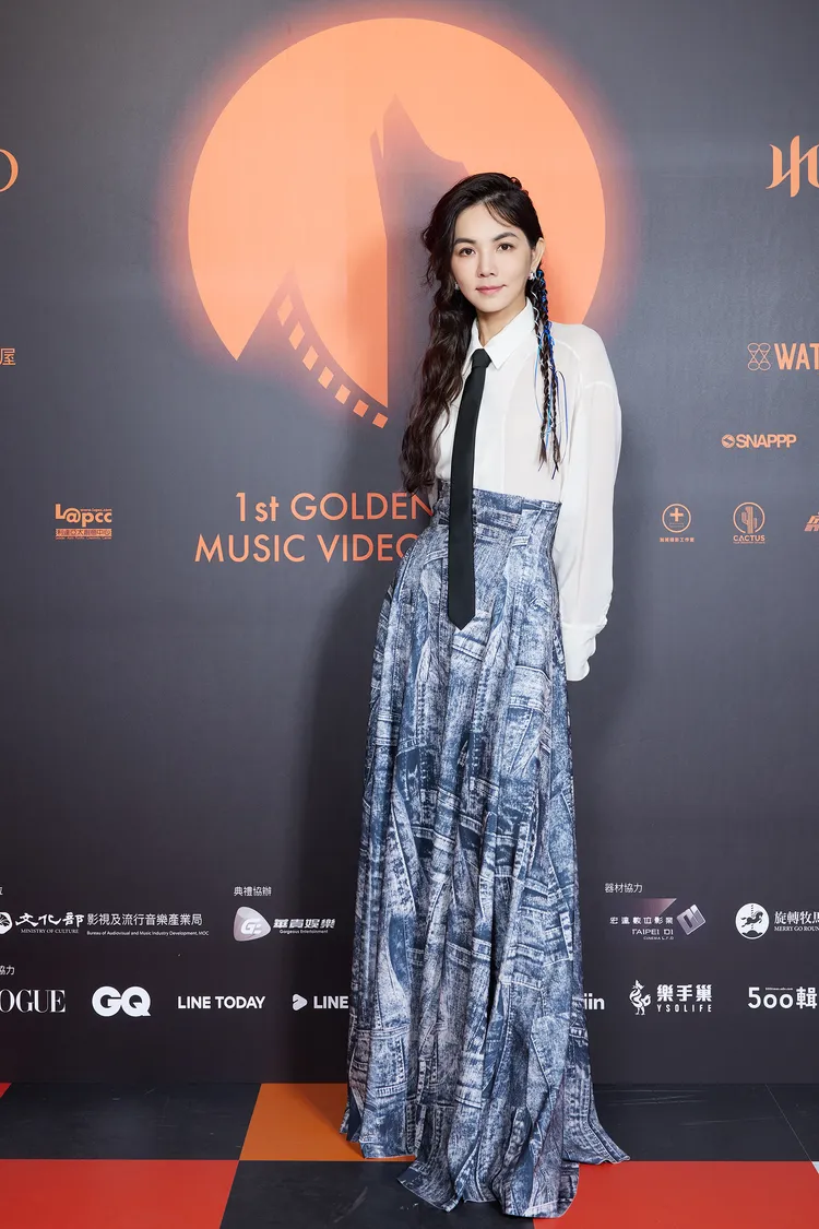 Ella將壓軸演出。