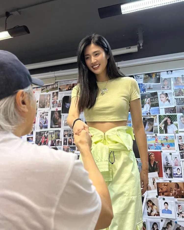 趙麗娜曾參加《乘風破浪2023》。翻攝周星馳IG