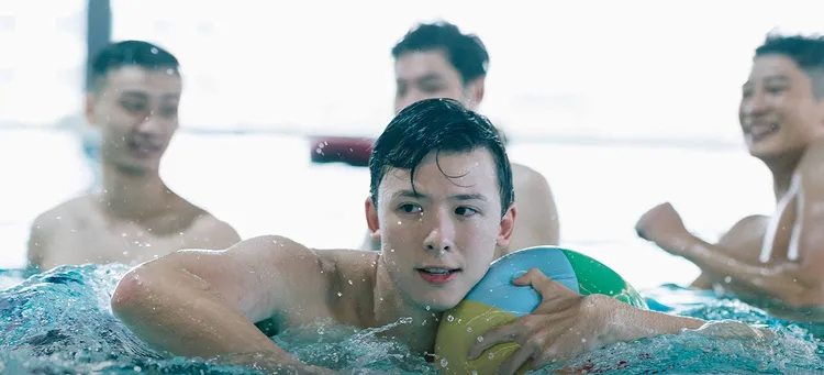 NIO憑藉著藝術天份、沉著的自信與國際魅力脫穎而出，入選《男生男生配》。杰德影音提供