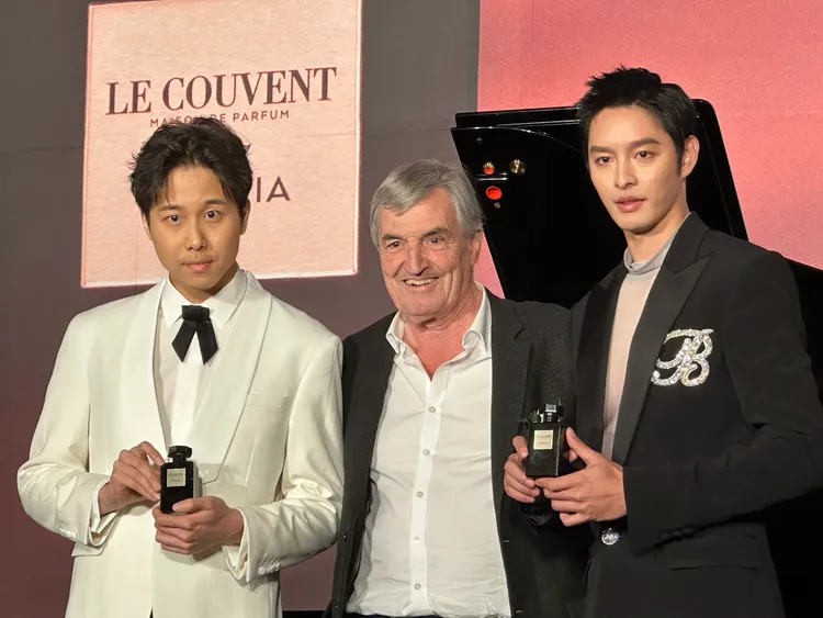 曹佑寧（右起）、Jean-Claude Ellena和鋼琴家林易同台。趙大智攝