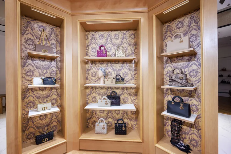 DIOR Diamond Towers期間限定店。品牌提供