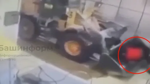 驚悚影片｜挖土機洗車「鏟斷婦人雙腿」　她上半身摔進鏟斗喪命
