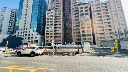 房價飆漲建商積極卡地 永信集團3.8億買巨蛋旁停車場