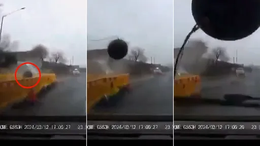 驚悚影片|巨大金屬球發射「飛砸汽車」 母女尖叫奇蹟無傷