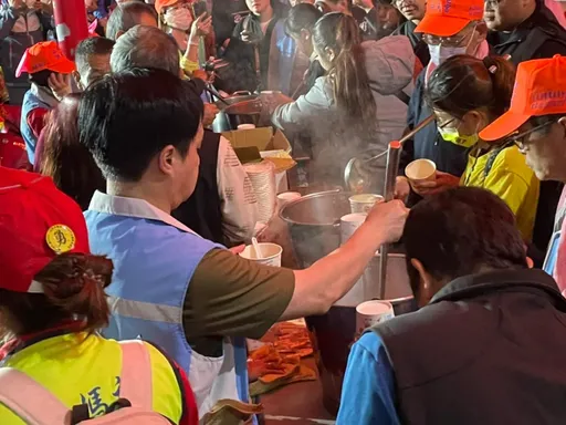 白沙屯媽駐駕「香燈腳一舉止」惹毛店家！他怒轟：重學禮義廉恥