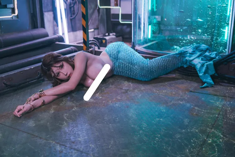 H奶辣模辛尤里變美人魚。翻攝自辛尤里臉書