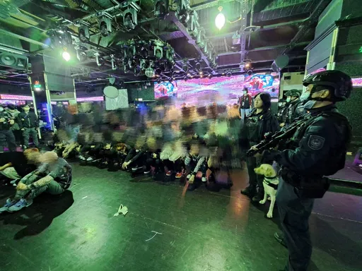 台灣人不准進!台中移工夜店大辦毒趴嗨翻天 通通不准動!172人全帶回驗尿