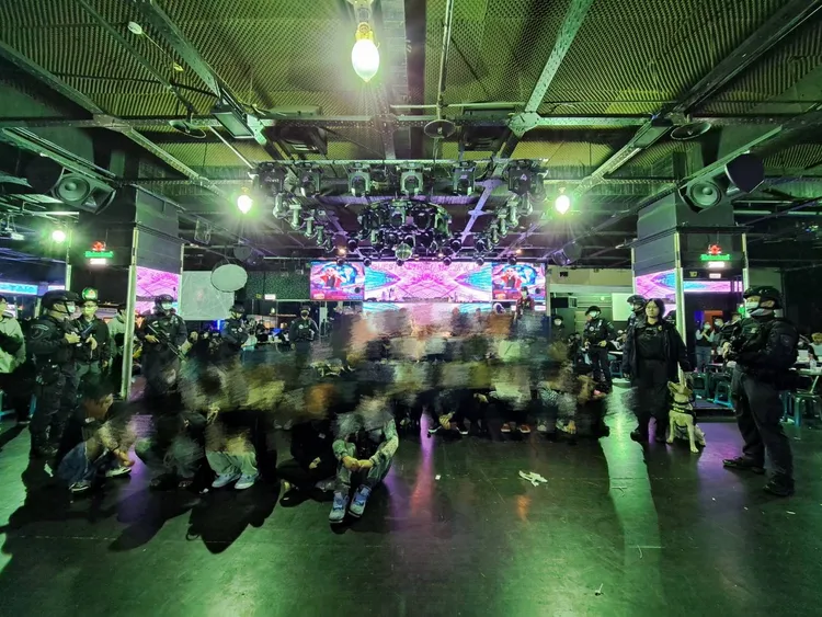 現場有172名客人，均為越南籍。警方提供