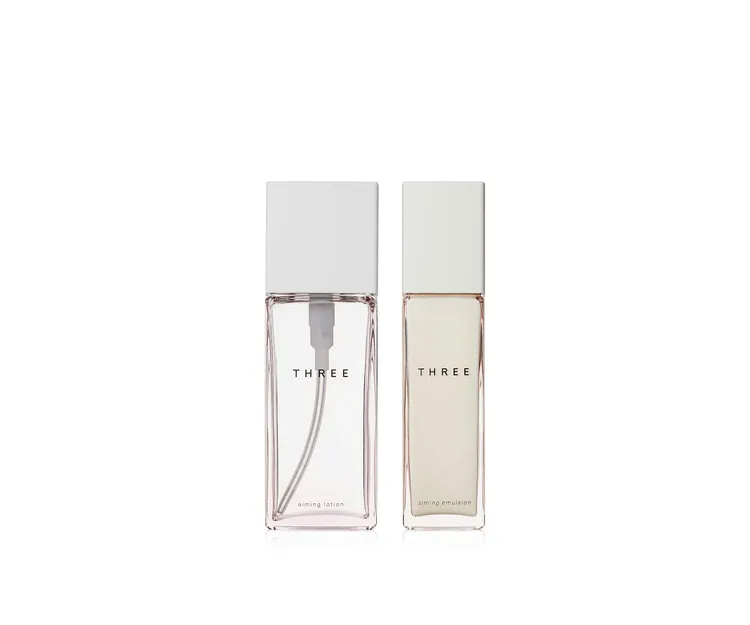 極致活顏保養組：極致活顏水凝露R+極致活顏水凝乳R，3980元。品牌提供