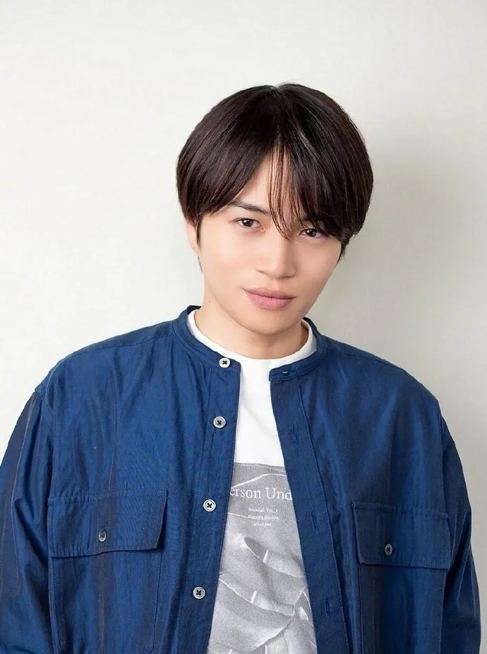 菊池風磨曾坦承喜歡姊姊型女友。翻攝會火微博