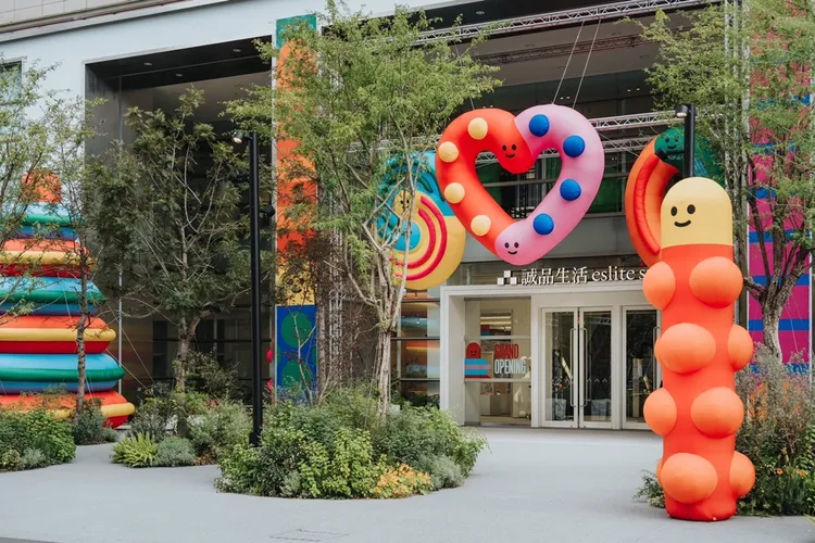 誠品生活480邀請國際知名品牌合作的兩位塗鴉創作大師Craig & Karl首次來台展出。誠品提供