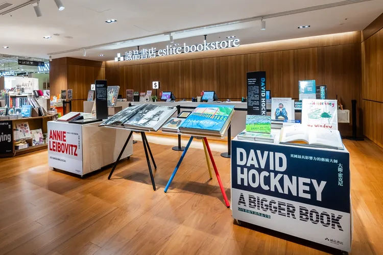 全球最大、專業藝術書籍出版社TASCHEN限量發行的巨型圖書SUMO書系，也於誠品生活480書店獨家策展。成品提供