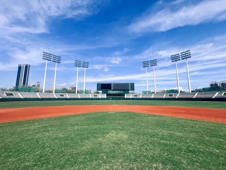 澄清湖棒球場整修完成。運發局提供