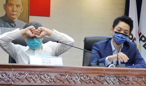 柯文哲同台激辯蔣萬安！　會後再嗆「不要命」：有本事開臨時會讓議員問