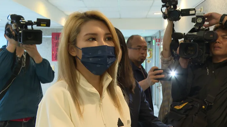 「酒國昆凌」強調與爆料的台商是在紅娘網站認識，以結婚為前提與對方交往，雙方是借貸非詐騙。民眾提供