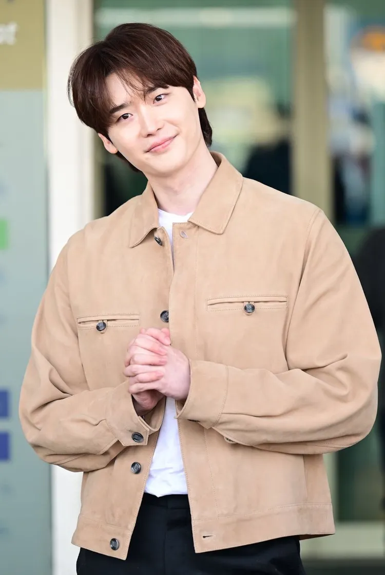 李鍾碩在韓國仁川機場被捕捉到身影。品牌提供