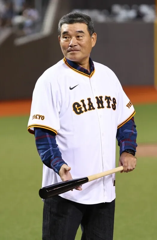 呂明賜再穿上巨人球衣。 中央社