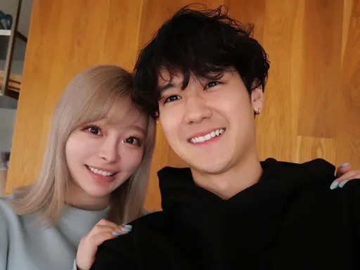 親臨媒體室打招呼!卡莉怪妞尪大讚台灣食物 壽山動物園約會被嚇到