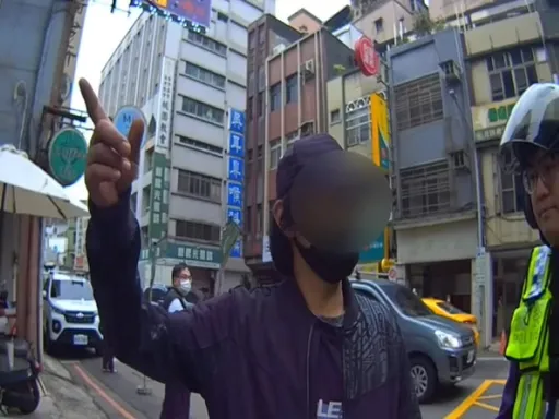 通緝犯落跑半年打工賺錢 因這事被警揪出!老實認栽還稱「賺到了」