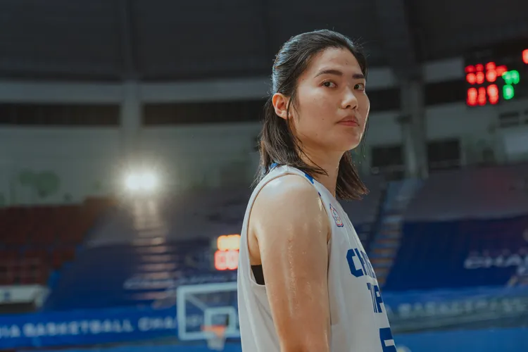 前中華隊長楊晴，同時也是飾演劇中女主角之一「林彤」在預告中狠嗆安心亞「有我就沒有她」兩人劇中將有相當多的對手戲。客台提供