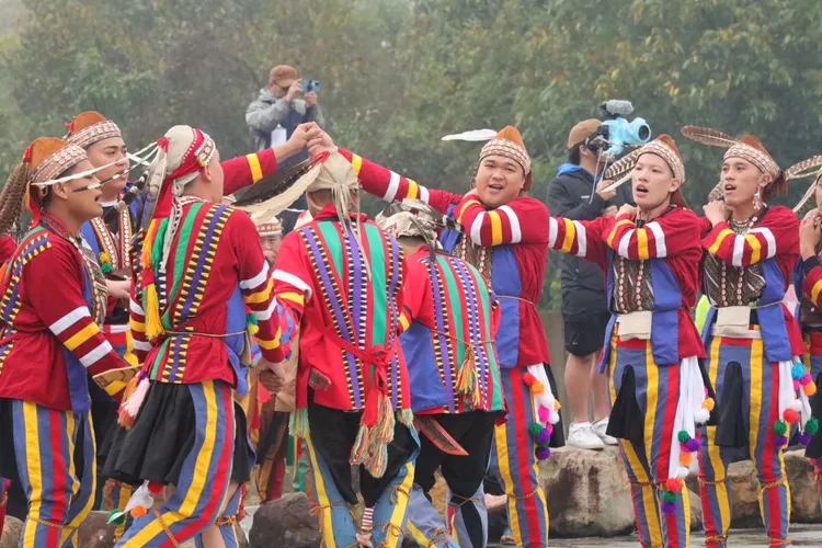 雁爾社聖貝祭。原民會提供