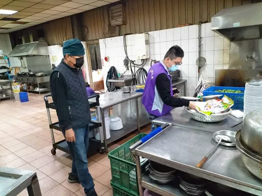 台北市某國小南下嘉義縣畢旅 驚傳食物中毒!6師生上吐下瀉就醫