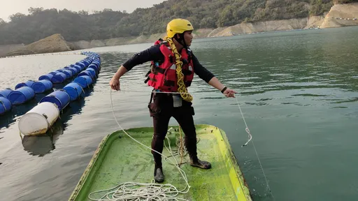 22歲工人苗栗鯉魚潭清淤失蹤　駕小艇返碼頭上廁所！疑途中落水
