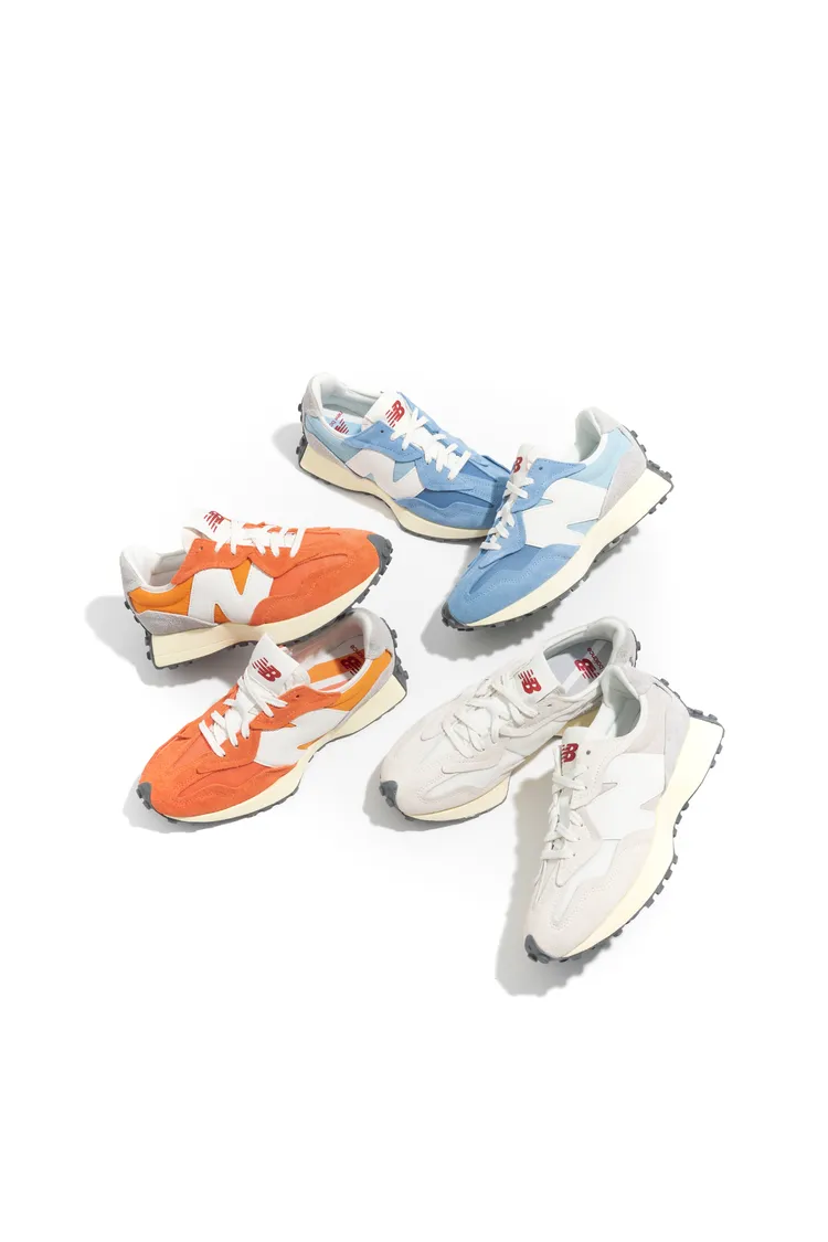 New Balance 327春季新色，各3080元。品牌提供