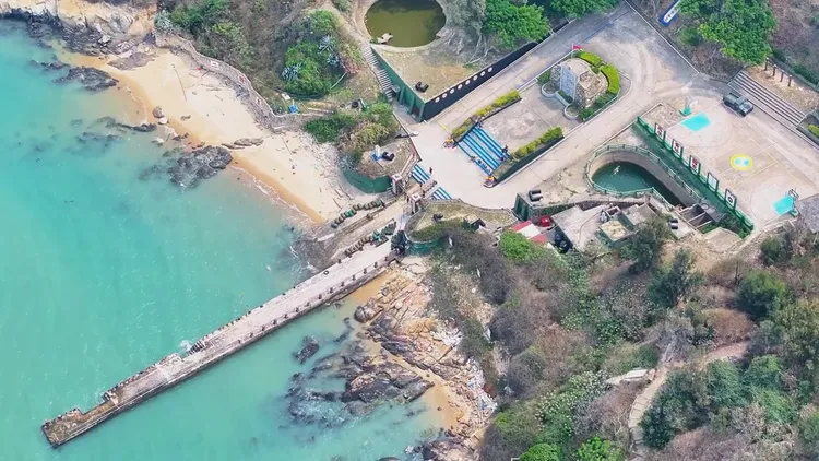 島上碼頭。翻攝自YT頻道「研究星星二十年」