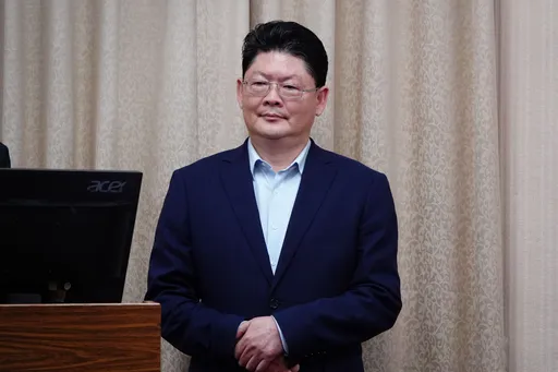 沒卡韓!民主基金會4/30前推選新董座 在等韓國瑜這件事