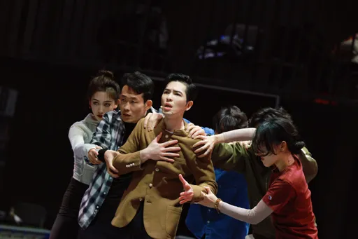 獨家|蕭敬騰37歲生日甜喊老婆「愛寶」 愛妻還原他素顏鬍子沒刮傻眼過程